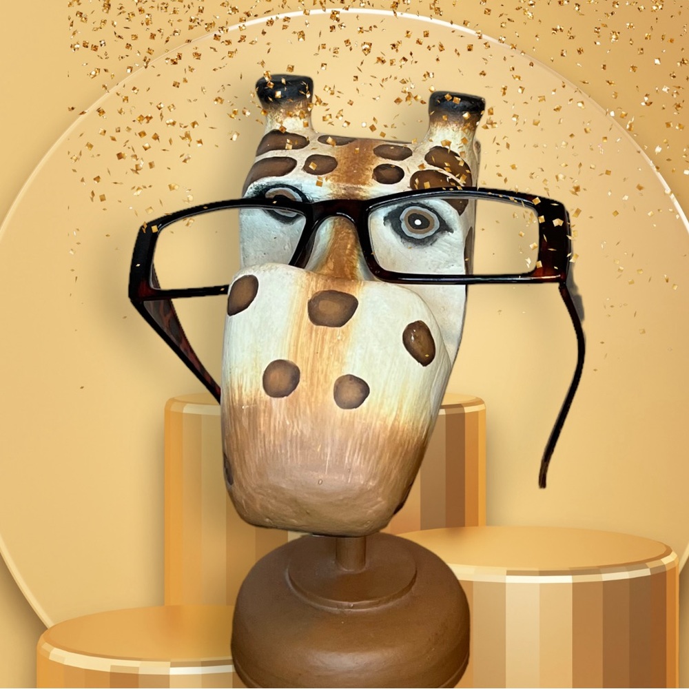 Giraffe Reader Glasses Holder